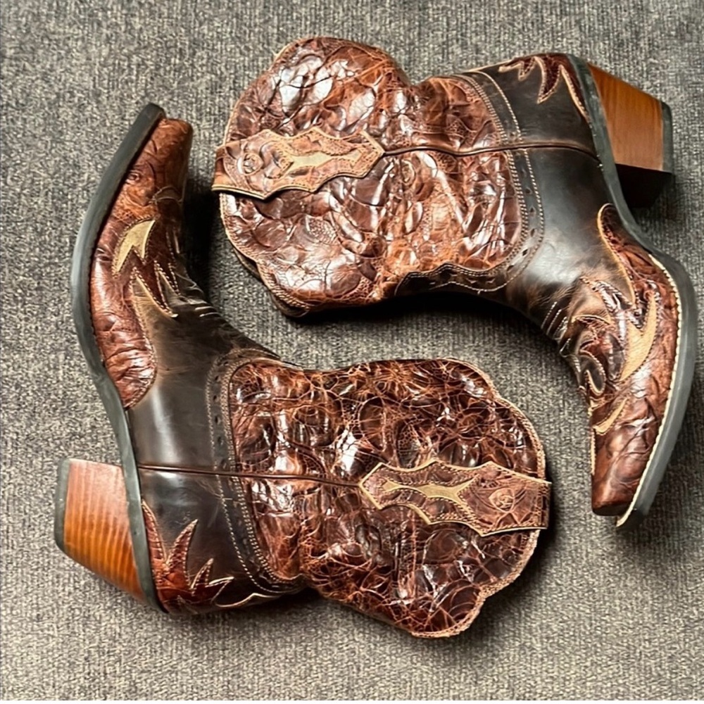 Ariat Distressed Dahlia Western Brown Heeled Boots - Picture 2 of 8